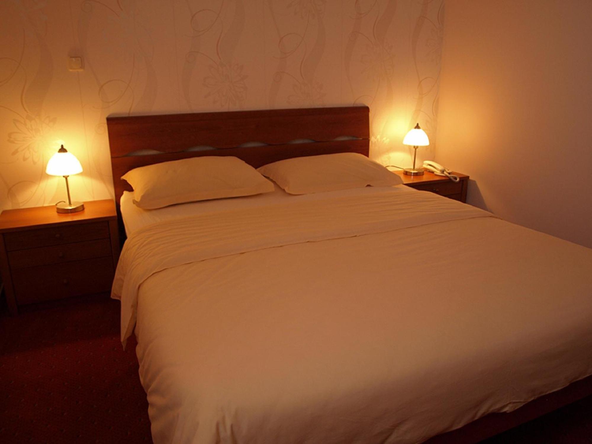 Hotel Neva Podstrana Værelse billede